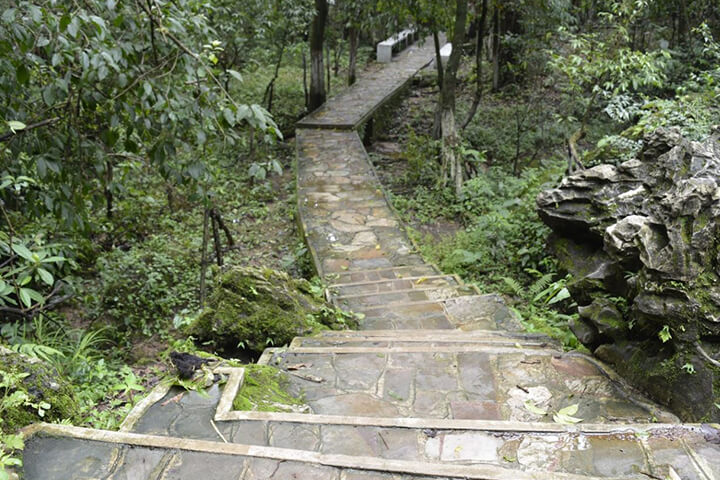 Mawjymbuin Cave