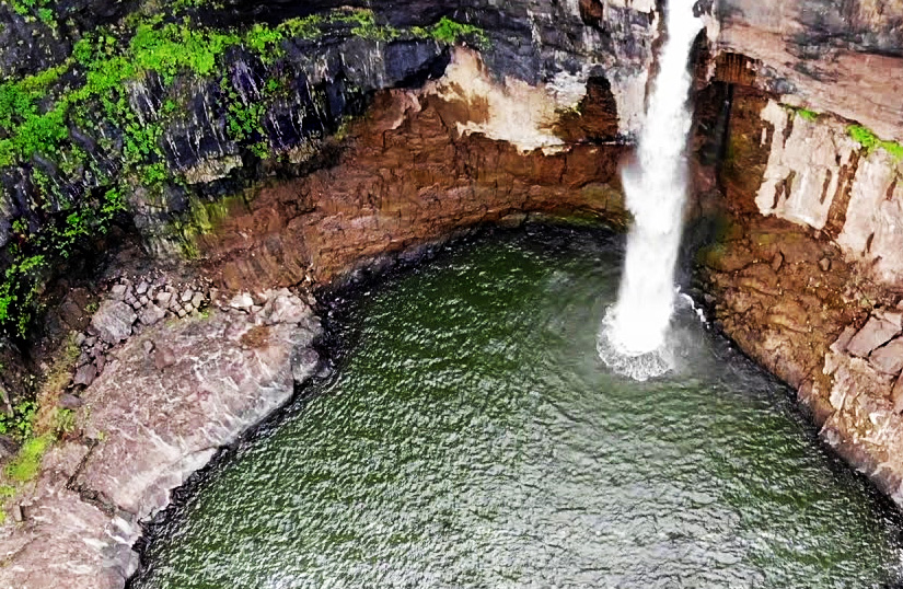 Dabhosa Waterfall