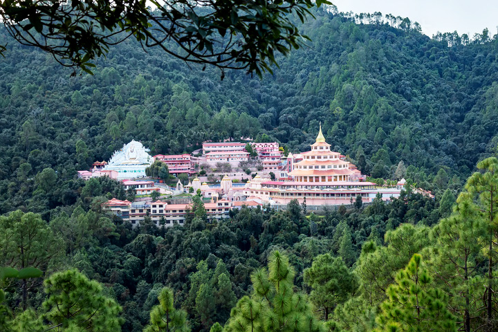 https://www.clearholidays.com/hbimages/desktop/location/1710253356465-Dol-Ashram-Banner-Almora-Uttarakhand.jpg