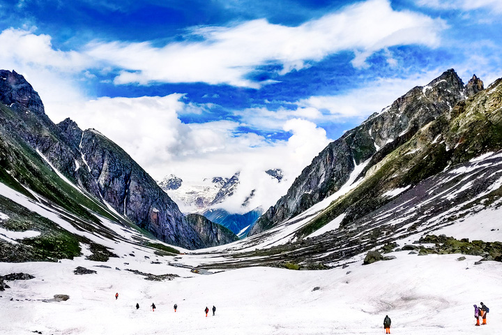 Hampta Pass Trek