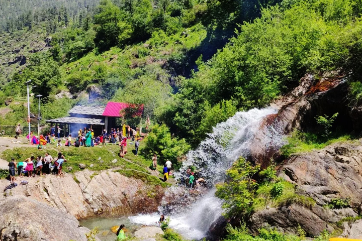 Barshaini Waterfall