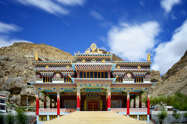 Sakya Tangyud Monastery (Komic Monastery)