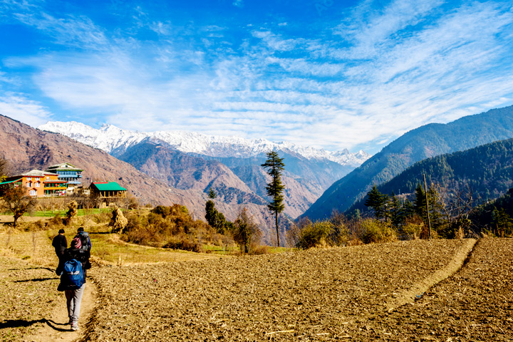 https://www.clearholidays.com/hbimages/desktop/location/1714621018231-Sainj-Valley-Kullu-Himachal-Pradesh.jpg
