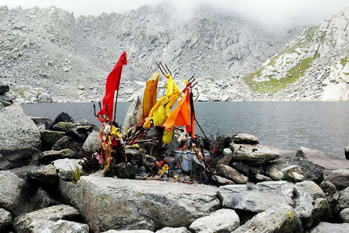 Nag Dal Lake Trek