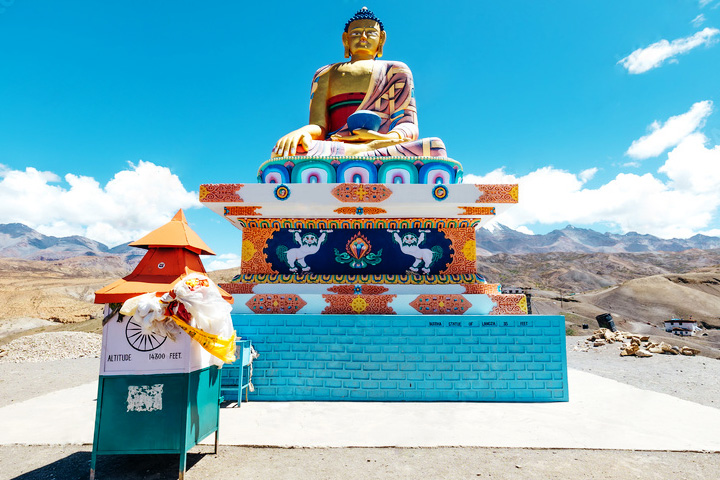 Langza Buddha Statue