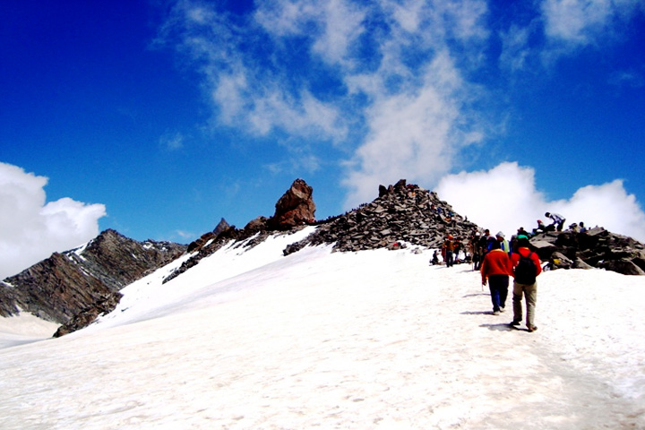Shrikhand Mahadev Yatra (Trek)